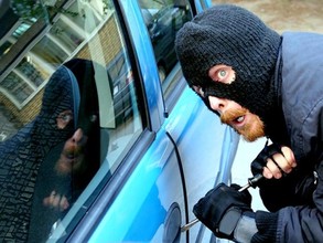 В Саяногорске будут судить парней, которые не смогли угнать машины
