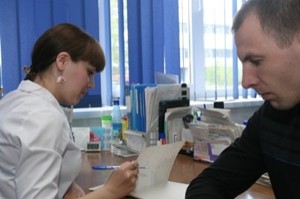 Трое сотрудников филиала «РУСАЛ Медицинский Центр» в Саяногорске награждены медалями
