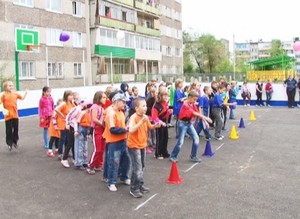 В Саяногорске открылась новая спортплощадка