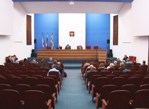 На очередной сессии депутаты увеличили зарплаты техническим работникам Администрации
