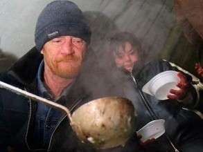 Бомжей в Хакасии прекратят кормить в марте
