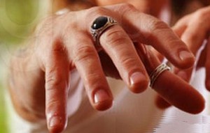 Житель Саяногорска ограбил ювелирный магазин
