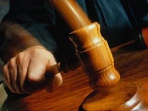 В Саяногорске вынесен приговор женщине, убившей сожителя банкой