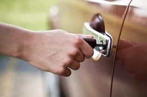 Вневедомственная охрана по городу Саяногорску задержала двоих угонщиков