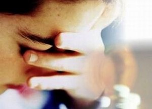 Житель города Саяногорска обвиняется в совершении сексуальных преступлений в отношении собственной дочери