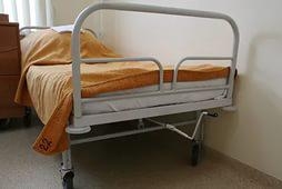 В саяногорской больнице больной обворовал соседа по палате