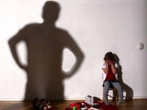 Жителя Хакасии, насиловавшего собственную дочь, приговорили к 17 годам