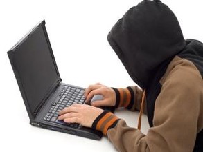 Жители Хакасии клюнули на удочку виртуальных мошенников