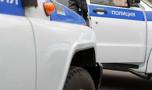 В Хакасии пьяный уголовник с ножом напал на таксиста