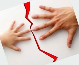 В Саяногорске сотрудники полиции изъяли ребенка из неблагополучной семьи