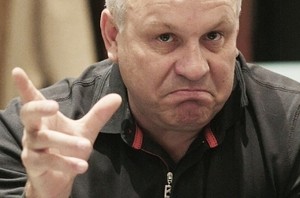 Глава Хакасии зарабатывает почти три миллиона в год и ездит на УРАЛе
