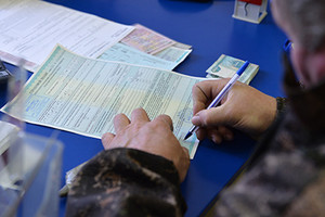 Россиянам разрешили отказываться от навязанной страховки