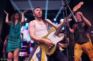 Сергей Шнуров записал песню для передачи «С добрым утром, малыши!»