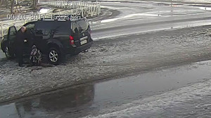 Глава СК потребовал немедленно задержать водителя, наехавшего на школьника в "воспитательных целях"