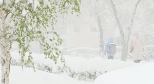 В Саяногорске из-за снега ухудшилась дорожная обстановка