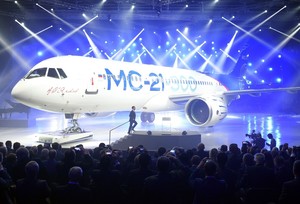 Первый летный экземпляр МС-21 покинул сборочный цех