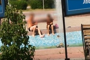 Фонтан Саяногорска подвергся нашествию детворы