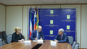 Министр здравоохранения Хакасии провел рабочую встречу с главой Саяногорска