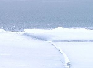 Тонкий лед привел к гибели рыбаков на водоемах Хакасии