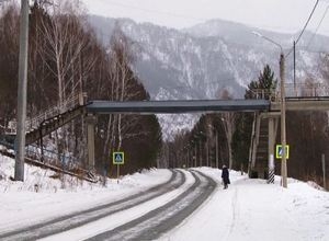 В Майна и Черемушках восстанавливают надземные пешеходные переходы