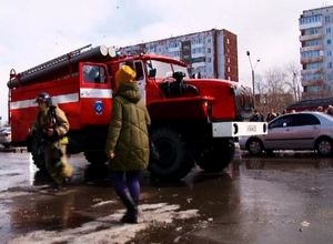 Торговый центр «Спутник» в Саяногорске условно отбили от огня