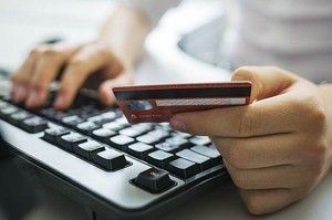 В Саяногорске участковые уполномоченные полиции проводят профилактику Интернет-мошенничеств