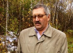 На стихийной свалке в Богословке найдены кучи адресного мусора