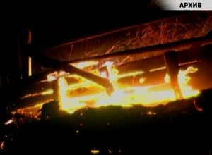 В Саяногорске огонь уничтожил дачный домик