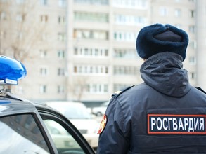 Злоумышленники бросили избитого мужчину в саяногорском баре