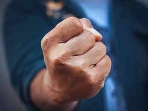 Саяногорец, угрожавший судебным приставам, сел в тюрьму