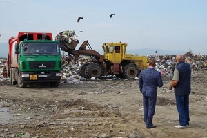 В Саяногорске ликвидируют свалку, которая больше двух лет мучила жителей города