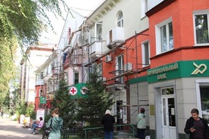 В Хакасии завершается капремонт плоских кровель и фасадов