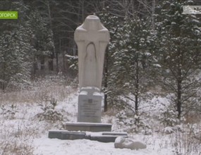 Вандалы обезглавили памятник в 24 километрах от Саяногорска