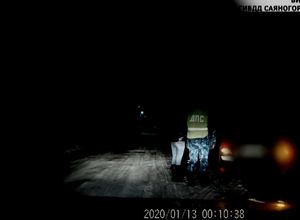 В Саяногорске пьяная автолюбительница сама позвонила в полицию